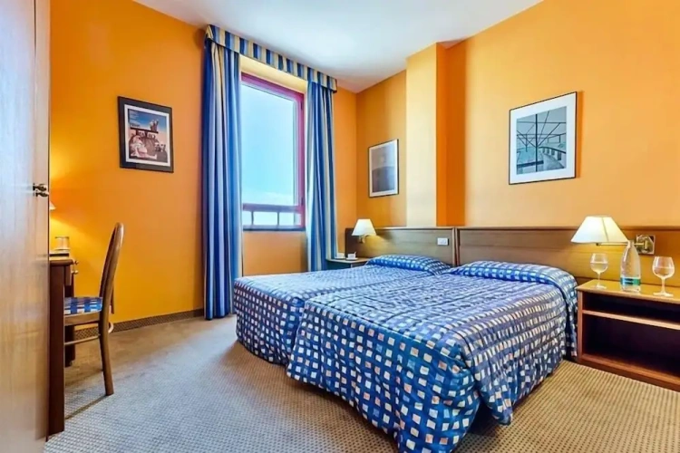 Twin room