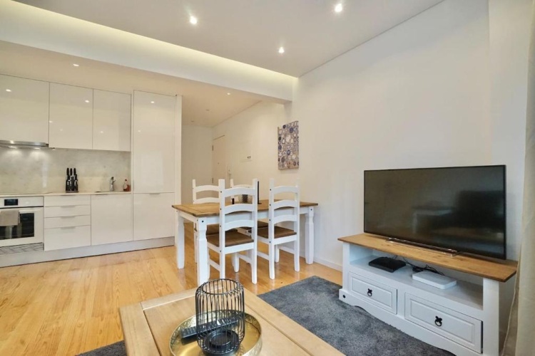 1 Bedroom Apartment