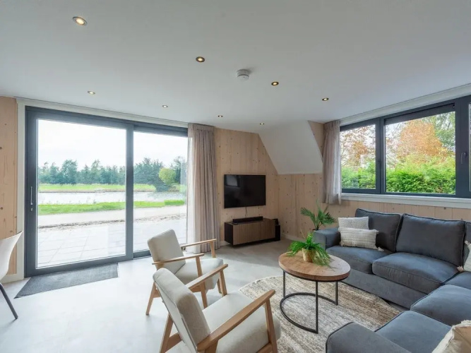 Modern Beach Villa With Large Garden