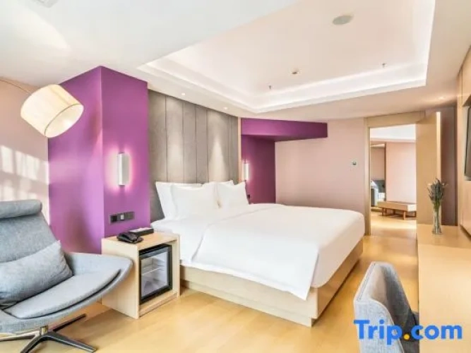1 Bedroom Superior Suite with view