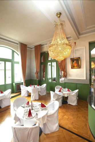 Gala Hotel