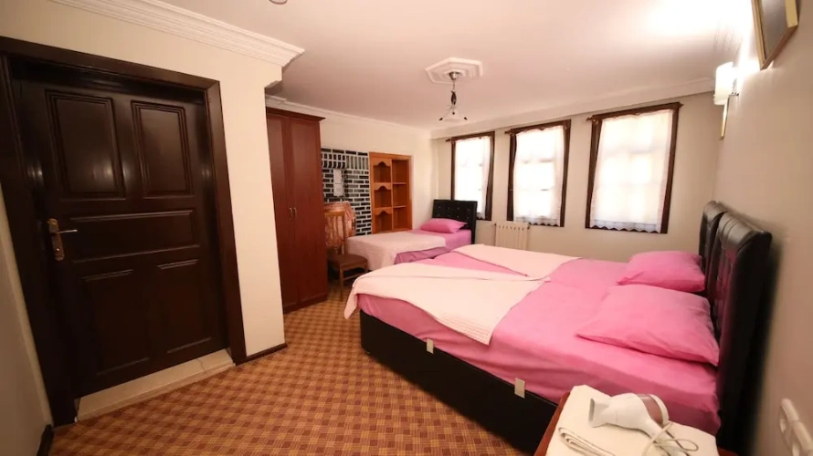 Standard Triple Family room with garden view