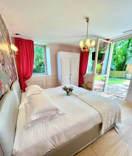 Double Cottage