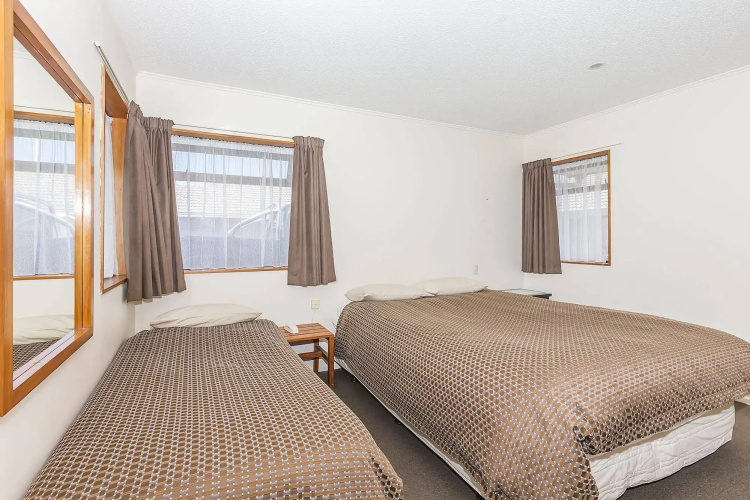 Foreshore Motor Lodge