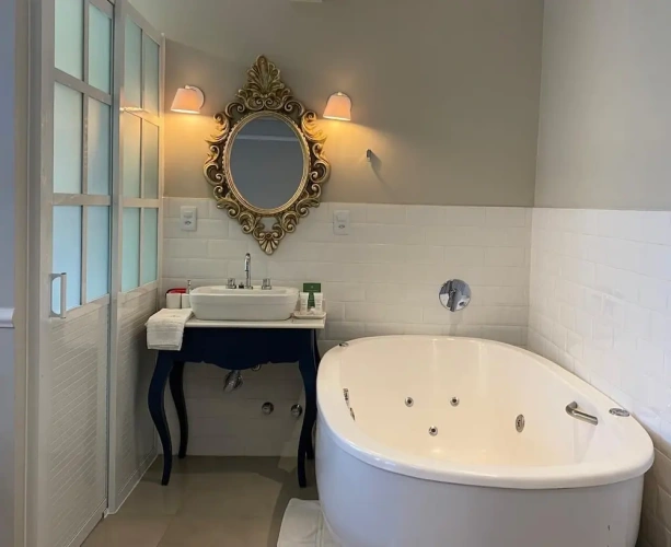 Deluxe Double room with city view