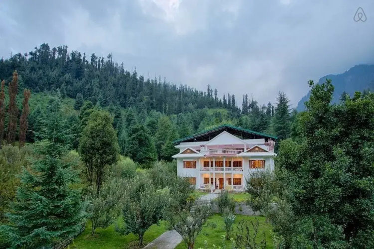 The Lama House by OpenSky