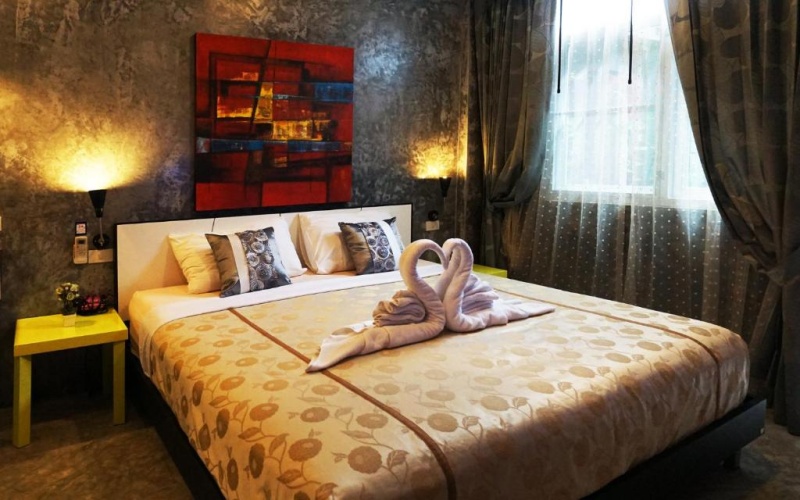Quadruple Suite