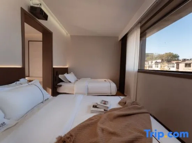 Standard Double room with river view