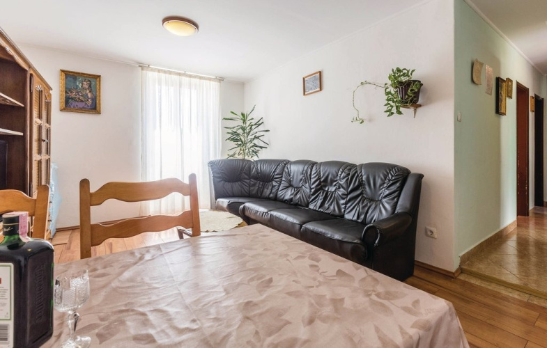 Apartment Roland