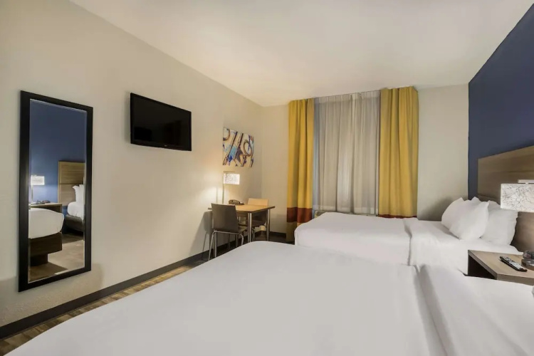 Quality Inn & Suites South