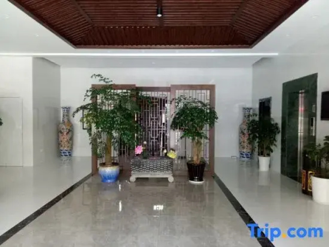 Yijia Huafu Hotel