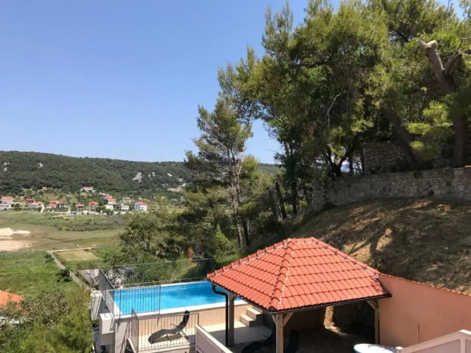 1 Bedroom Double Apartment