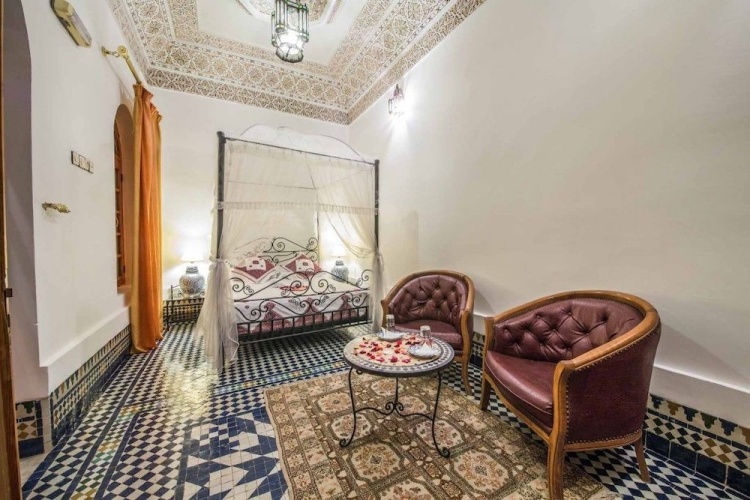 Economy Suite