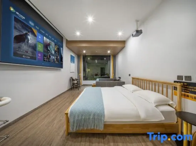Quadruple Suite