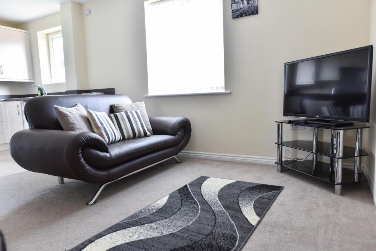 2 Bedrooms Apartment
