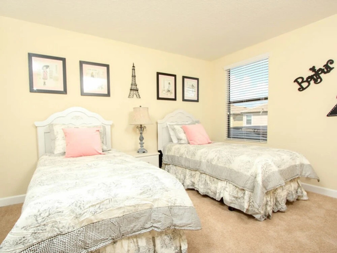 1433 Wexford Way