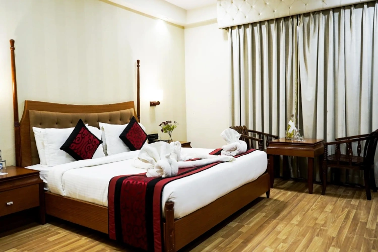 Standard Double room with city view