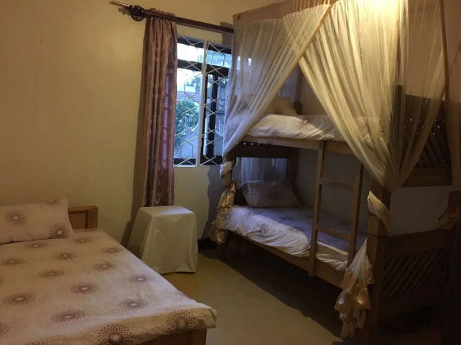 Footprints Hostel