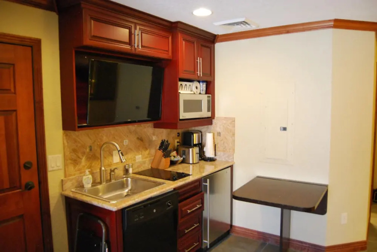 White Pines 2-BD at Westgate - Boa