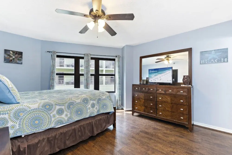 Harbor Place 206