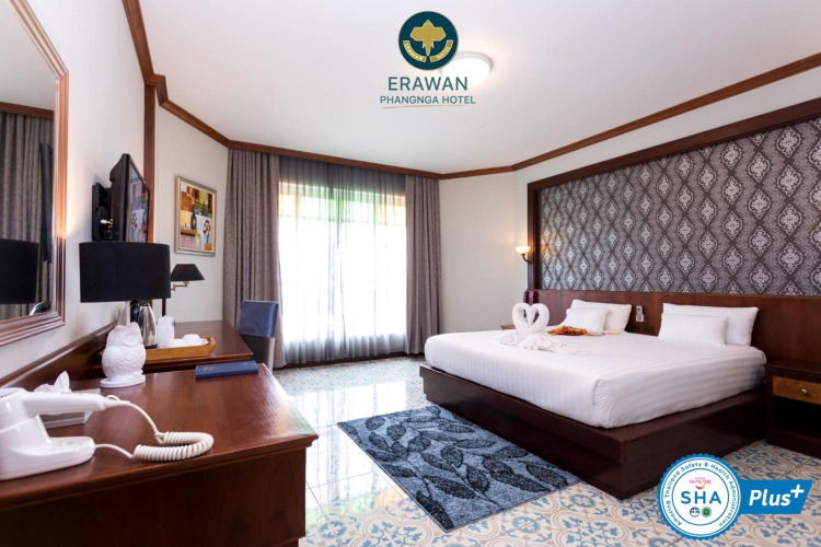 Erawan Phangnga Hotel, Natai Beach