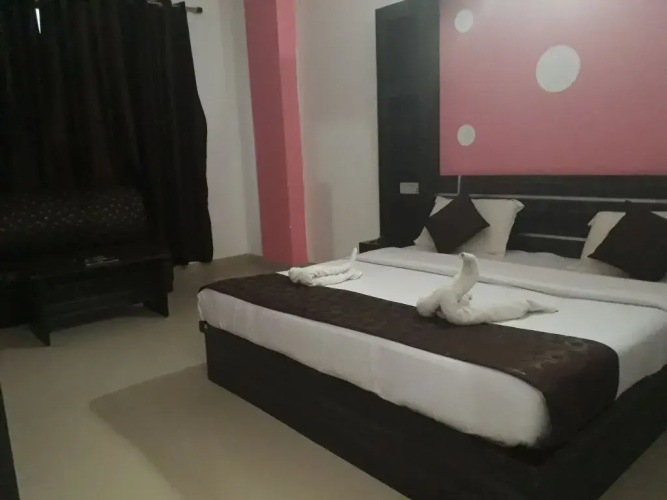 Hotel Vivek Inn by Mtmc Rooms