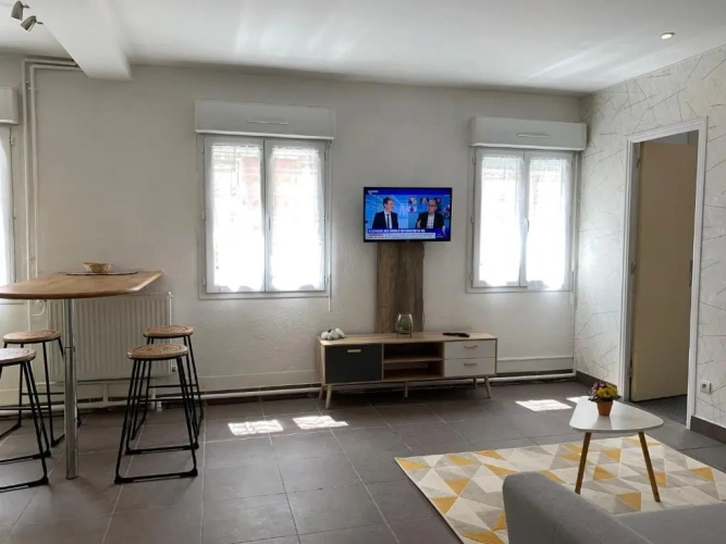 1 Bedroom Apartment