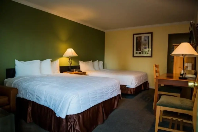 Superior Quadruple room