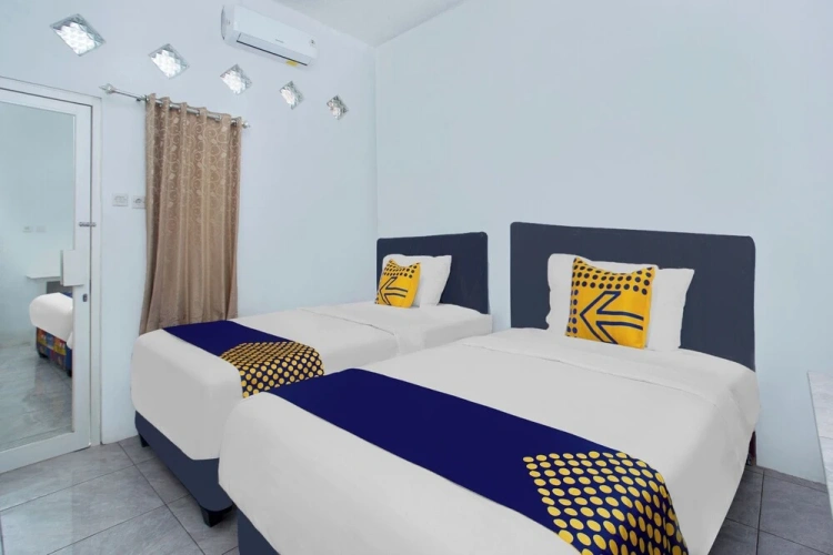 Economy Twin room