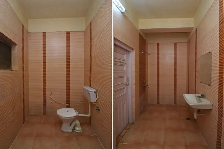 OYO 37028 Hotel Sheela