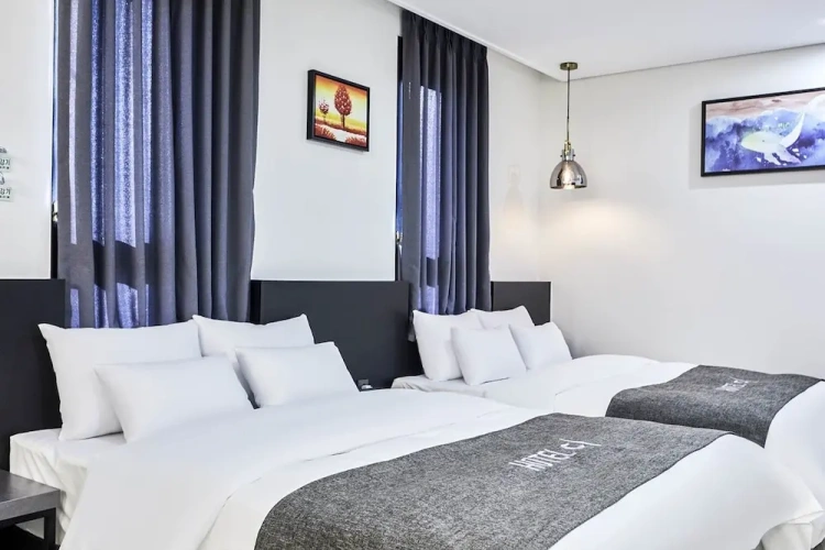 Standard Twin Family room