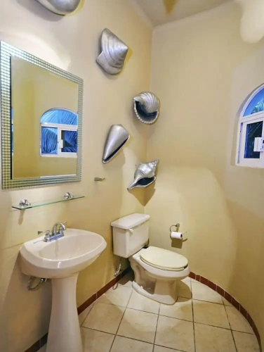4 Bedrooms Family Villa