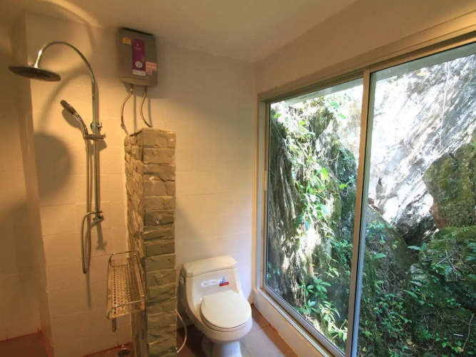 Rock And Treehouse Resort