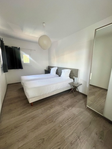 2 Bedrooms Standard Family room