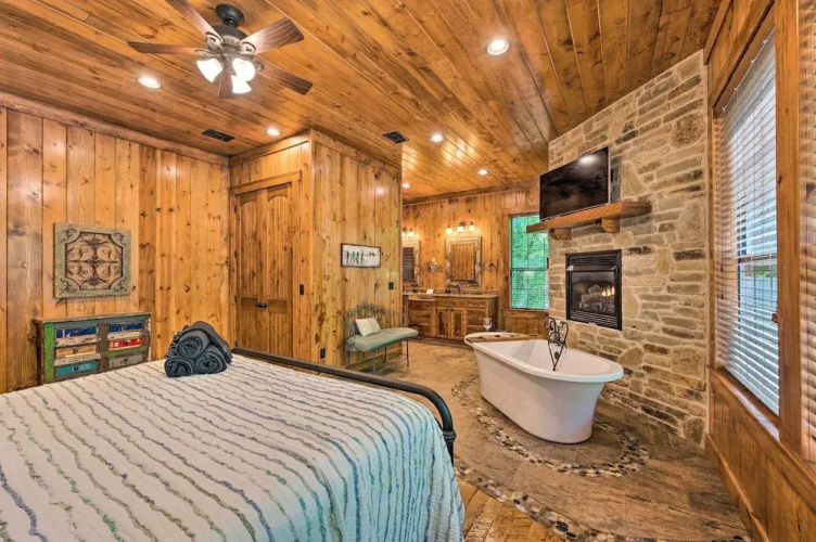 Catcha Fallin Star - 2 Bedroom Suites & Fire Pit