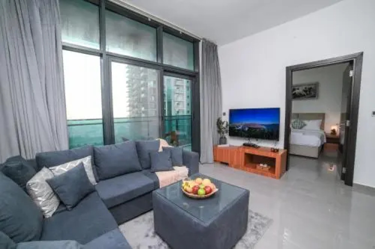 Luton Vacation Homes - Damac Maison Studio, Canal View