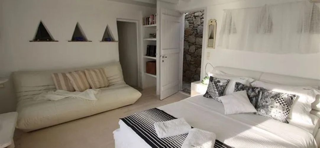 Marina View Studios & Apartments