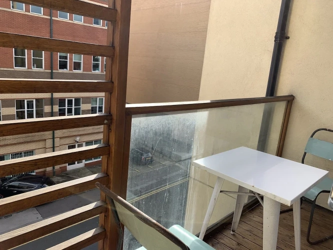 2 Bedrooms Business Apartment