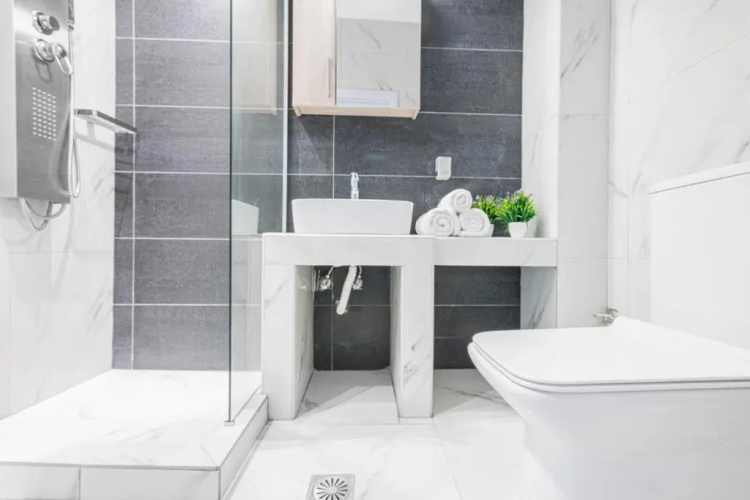 Design Suites Efharis (Brusco)