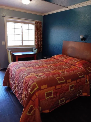 Fraser Motel