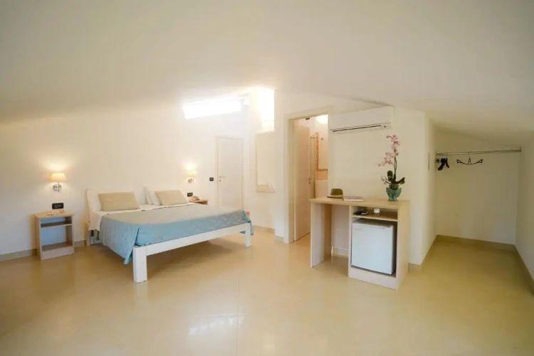 Standard Double room with view