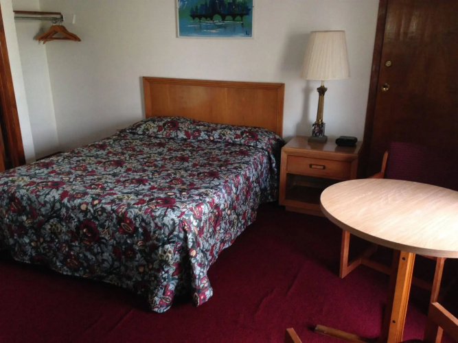 Chateau Motor Lodge