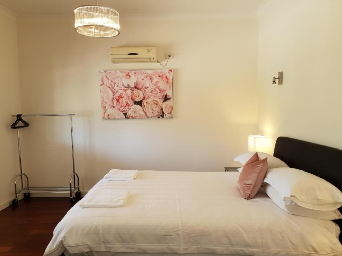 3 Bedrooms Cottage