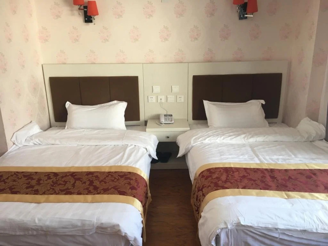Haojie Express Inn