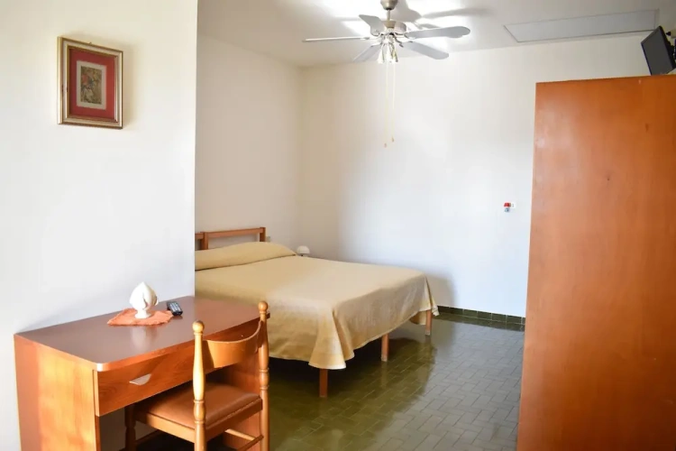 1 Bedroom Economy Double room with balcony