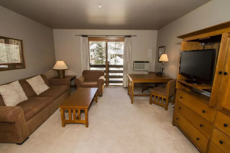 River Rock Lodge