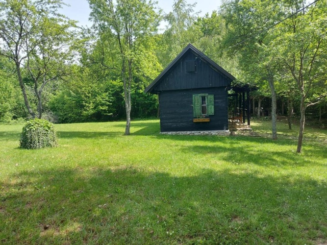 2 Bedrooms Chalet