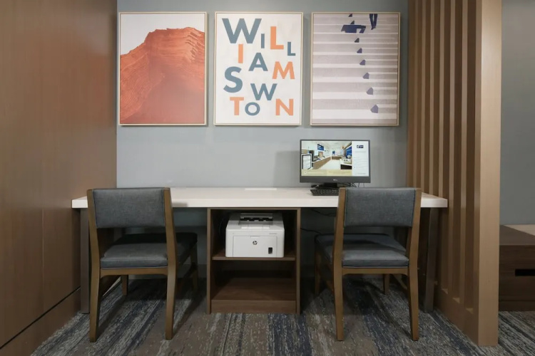 Best Western Monroe Inn & Suites
