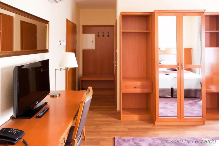 Pannonia Hotel