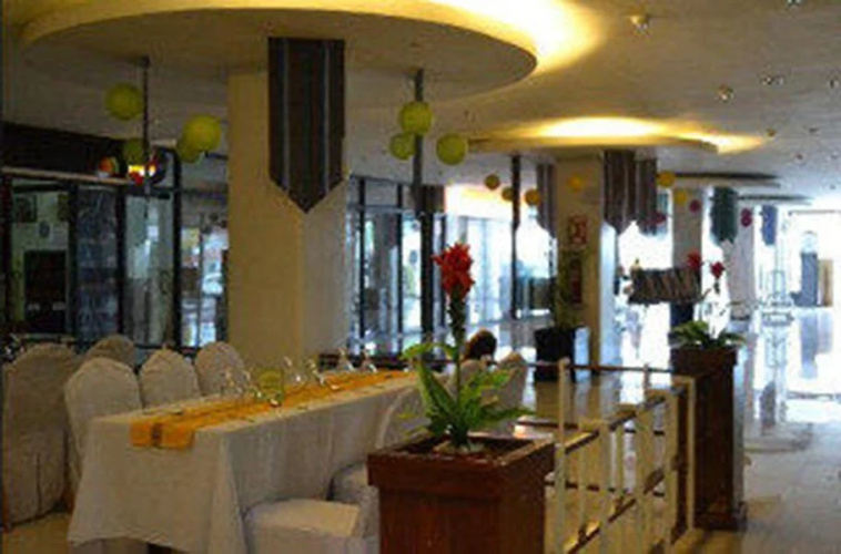 El Bajada Hotel